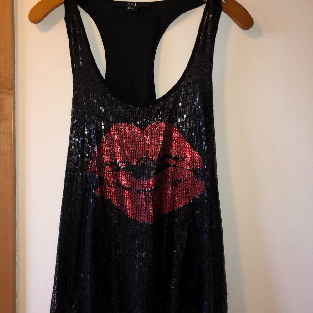 Lips sequin tank